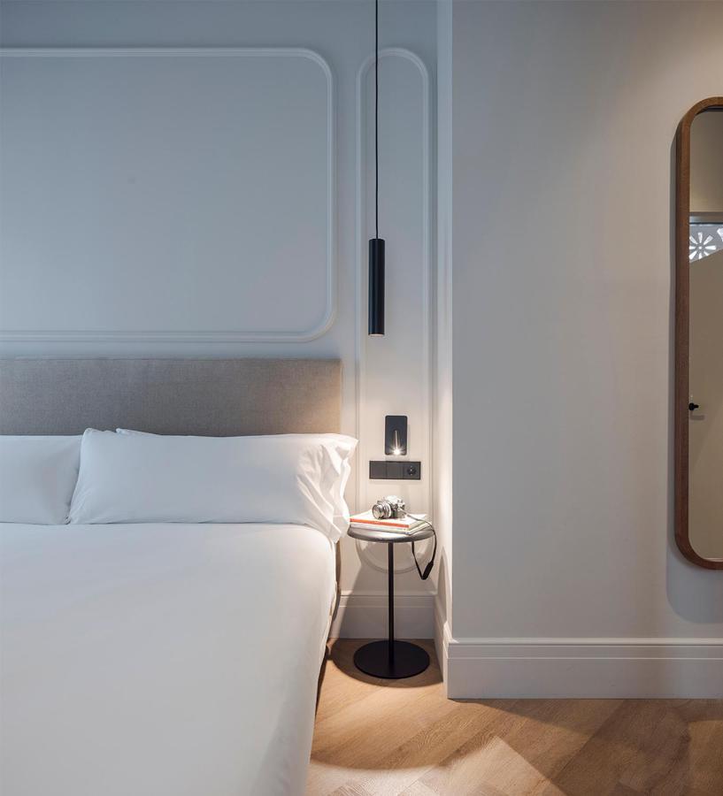 Oliveira Rooms Valence Extérieur photo