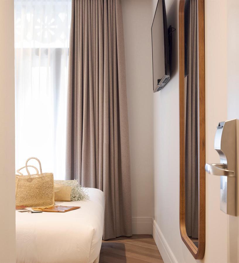 Oliveira Rooms Valence Extérieur photo