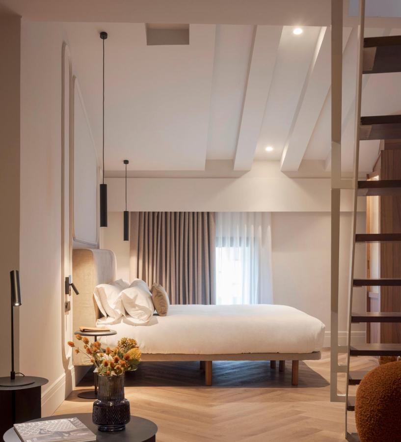 Oliveira Rooms Valence Extérieur photo